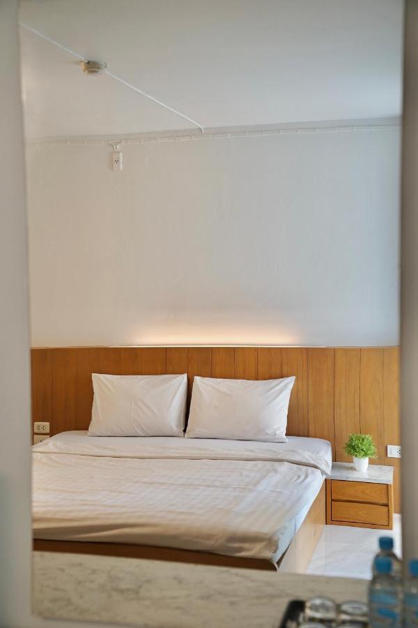 View Place Hotel & Residence Бангкок Экстерьер фото
