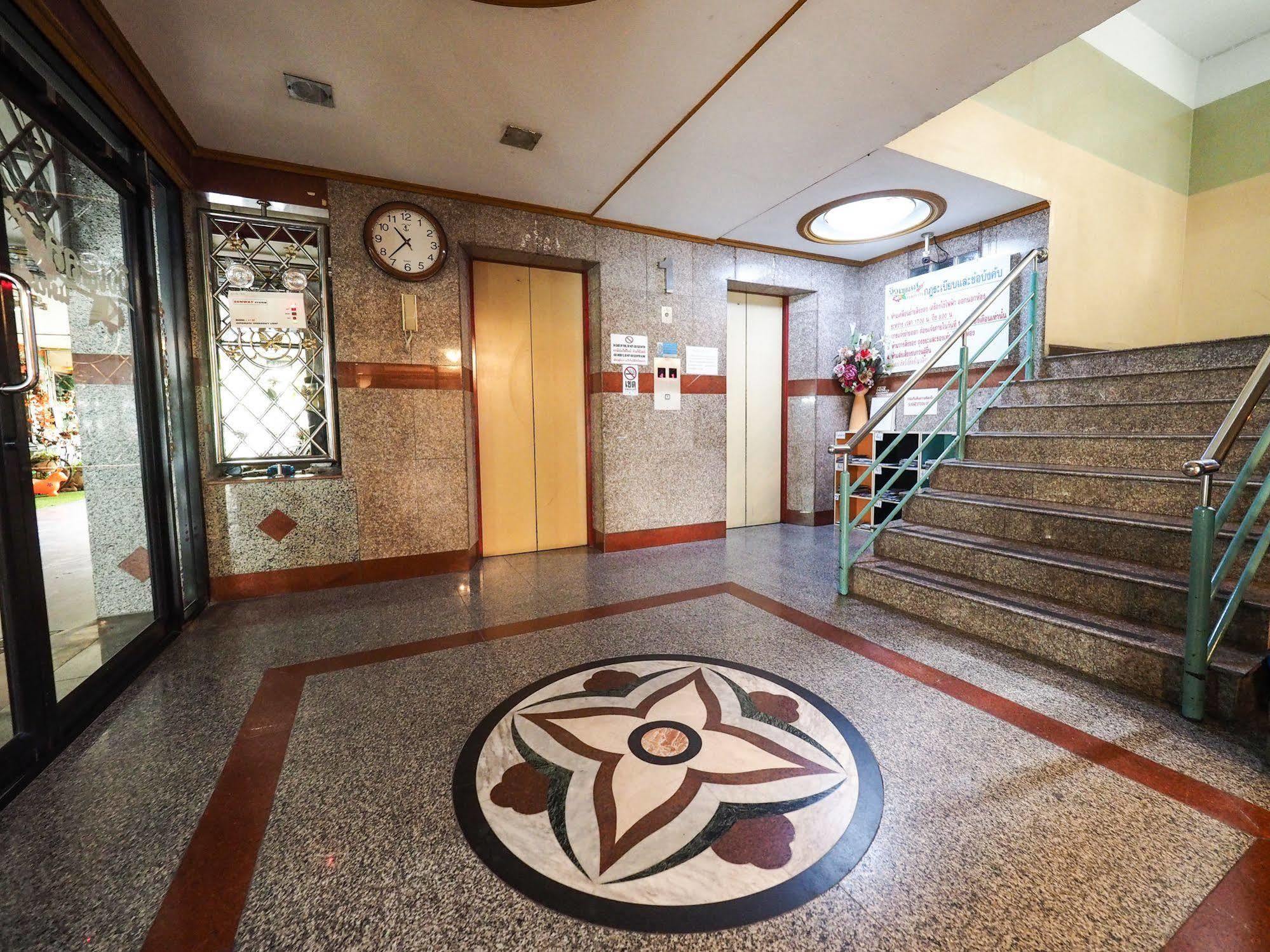 View Place Hotel & Residence Бангкок Экстерьер фото